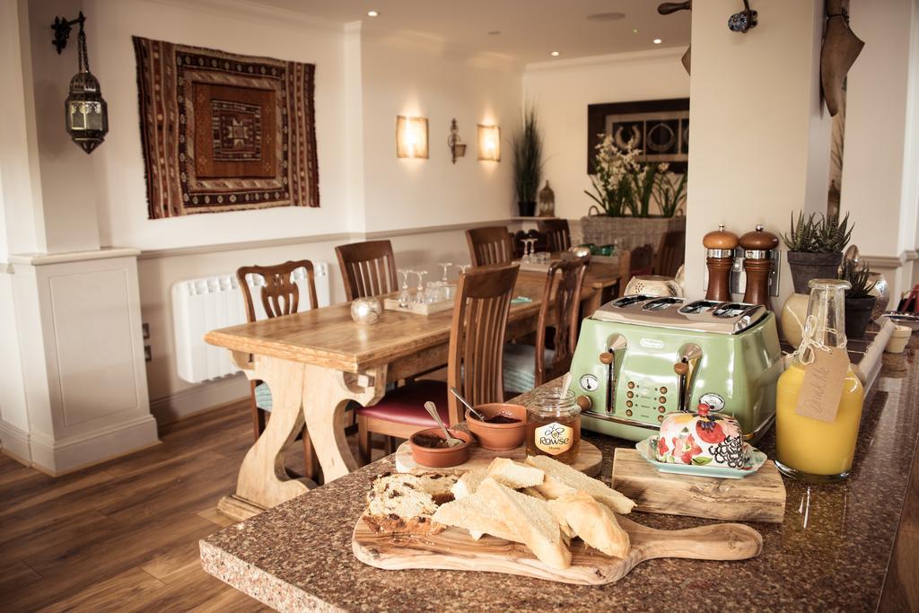 Ziggurat Boutique Hotel Saint Peter Port Экстерьер фото