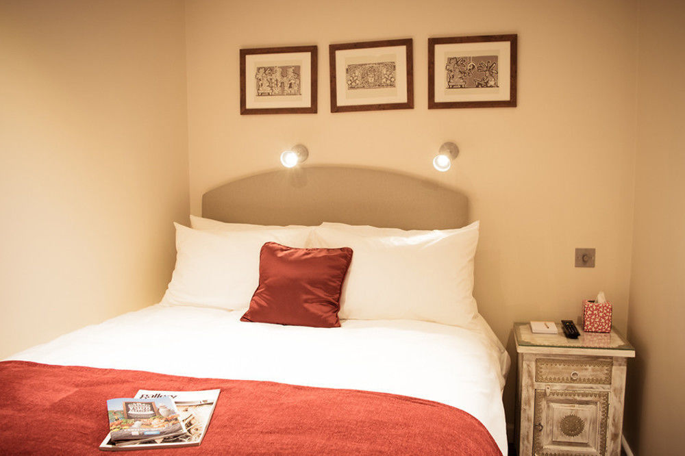 Ziggurat Boutique Hotel Saint Peter Port Экстерьер фото