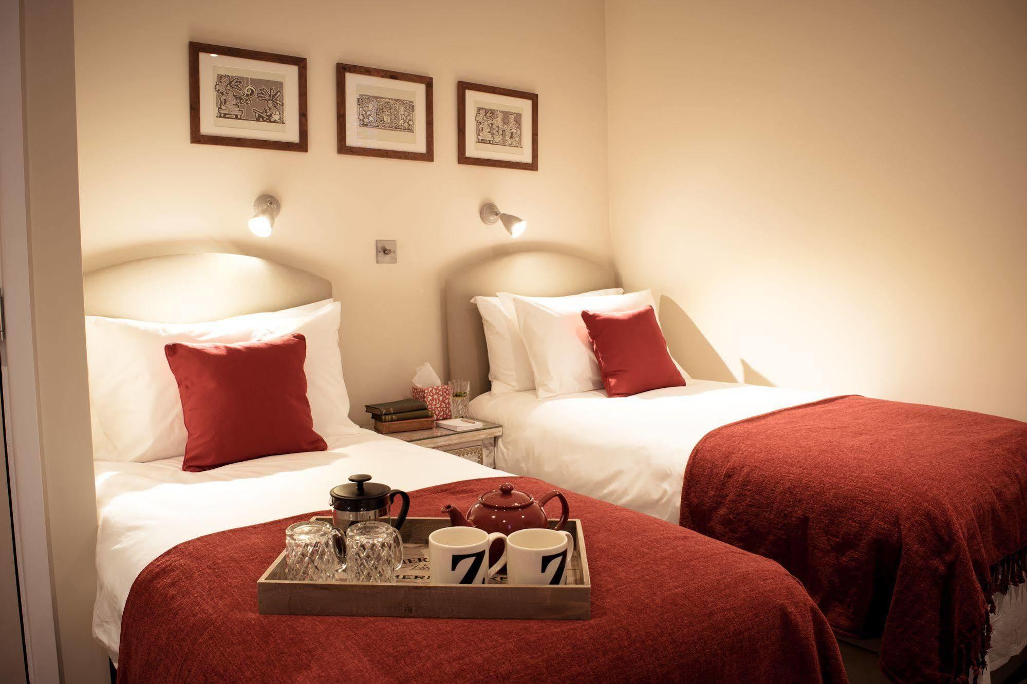 Ziggurat Boutique Hotel Saint Peter Port Экстерьер фото